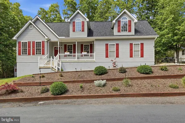 12976 MARINERS CIR, Lusby, MD 20657