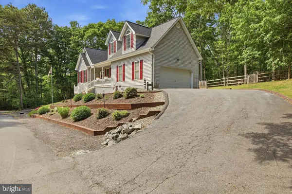 12976 MARINERS CIR, Lusby, MD 20657