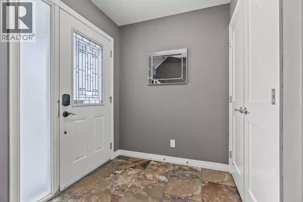 715 Copperpond Circle SE, Calgary, AB T2Z0R5