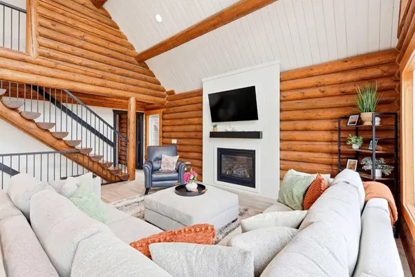 300 Canal ST, Rural Ponoka County, AB T0C0J0