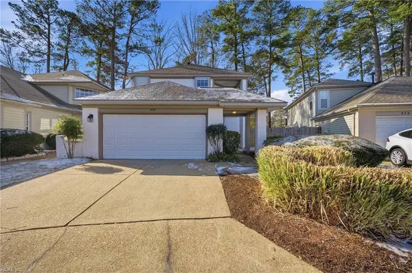 970 Nicklaus DR, Newport News, VA 23602
