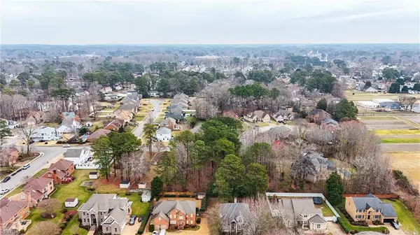 39 Edenbrook DR, Hampton, VA 23666