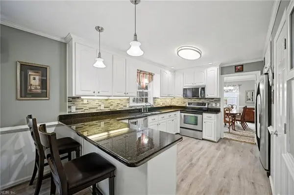 4 E Governor DR, Newport News, VA 23602