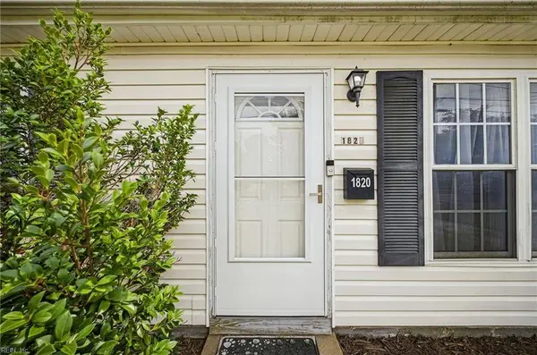 1820 Moger DR, Hampton, VA 23663