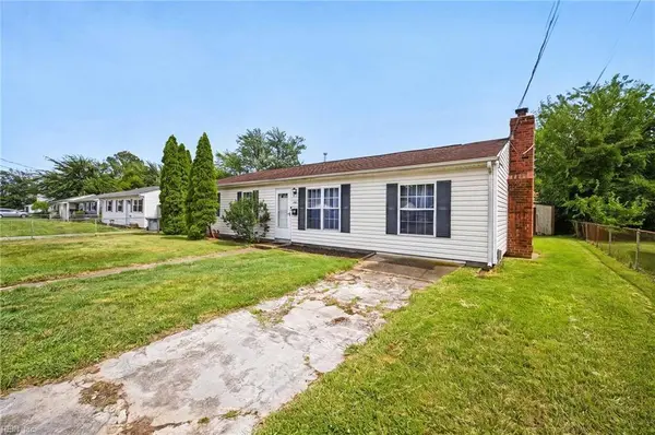 1820 Moger DR, Hampton, VA 23663