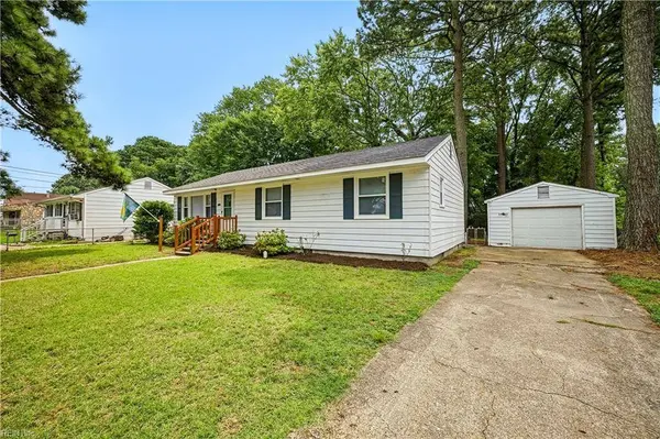 3421 W Weaver RD, Hampton, VA 23666