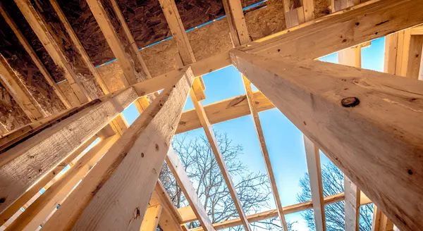 Why More Move-Up Buyers Are Turning to New Construction,James Lynch