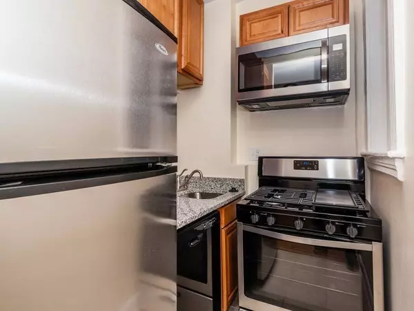 65 Burbank #17, Boston, MA 02115