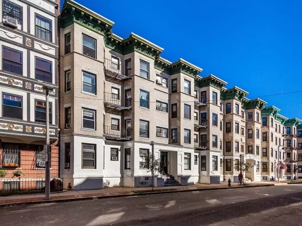 65 Burbank #17, Boston, MA 02115