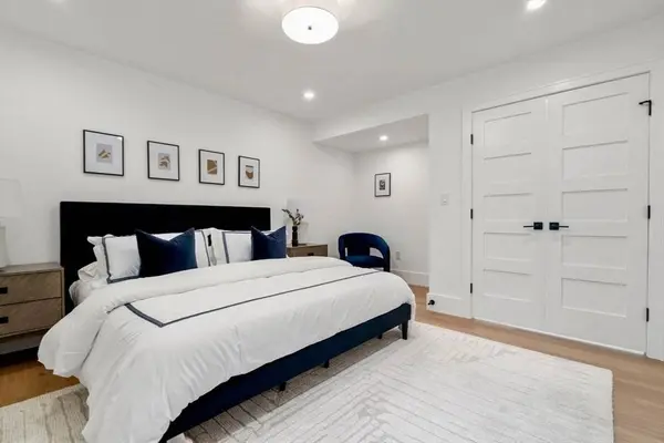 71 Cloverdale Rd, Newton, MA 02461