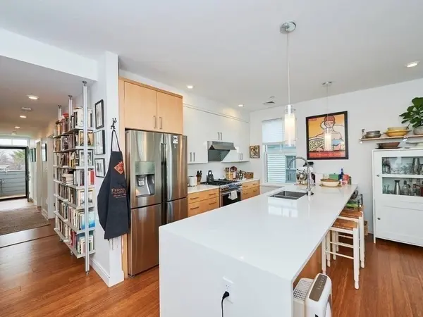 290 Highland Ave #3A, Somerville, MA 02144