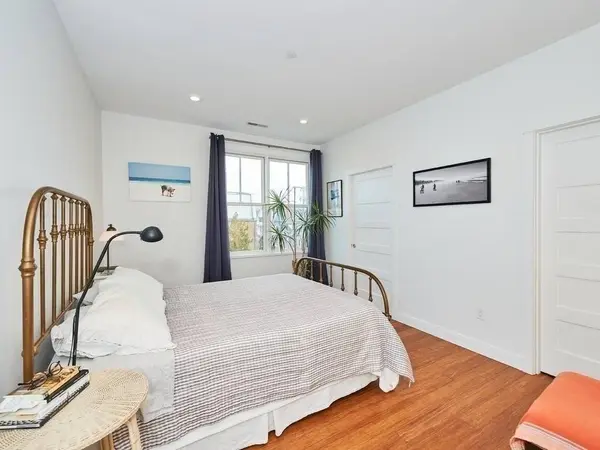 290 Highland Ave #3A, Somerville, MA 02144