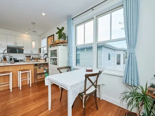 290 Highland Ave #3A, Somerville, MA 02144