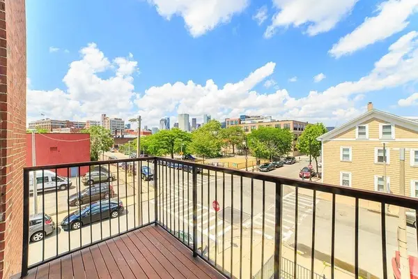 125 B #3A, Boston, MA 02127