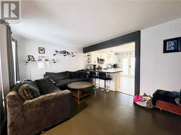 273 Eleventh Avenue, Lively, ON P3Y1M7