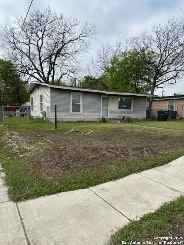 726 Southcross, San Antonio, TX 78211