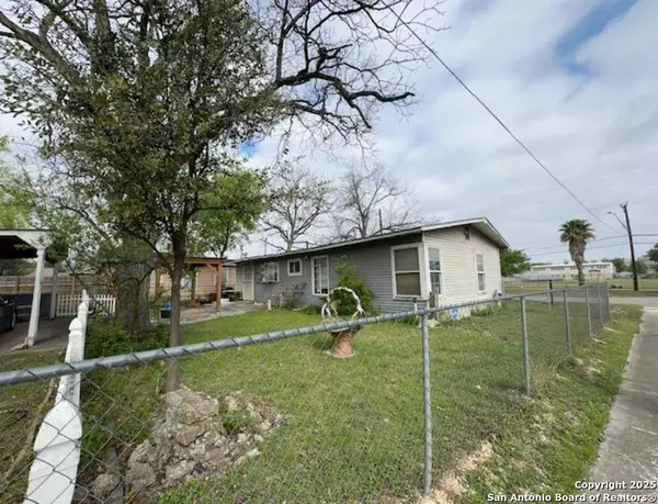 726 Southcross, San Antonio, TX 78211