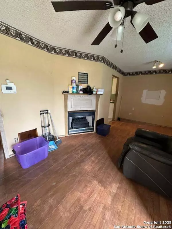 726 Southcross, San Antonio, TX 78211