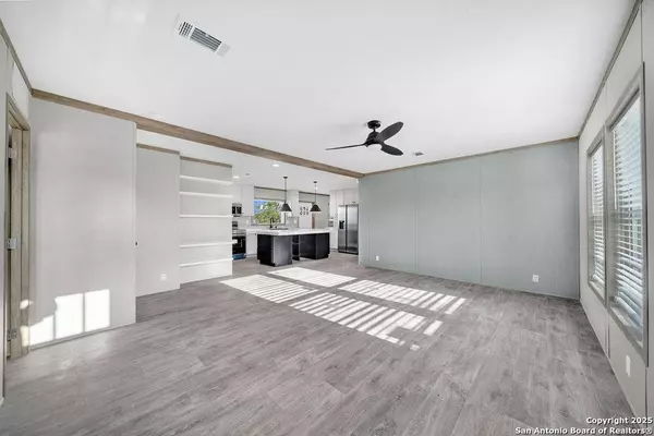 149 County Road 2644, Moore, TX 78057