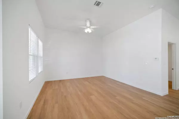 1212 Morales, San Antonio, TX 78207