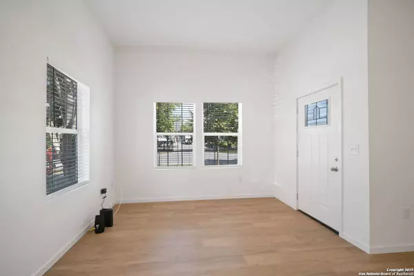 1212 Morales, San Antonio, TX 78207