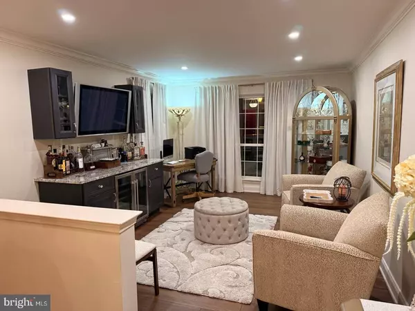 10 MUIRFIELD CT, Blackwood, NJ 08012