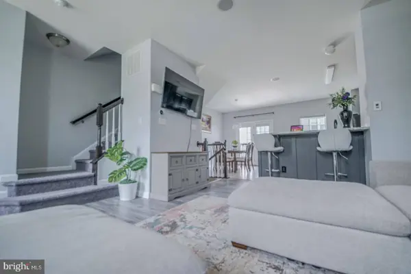 31 VILLAGE GREEN LN, Sicklerville, NJ 08081