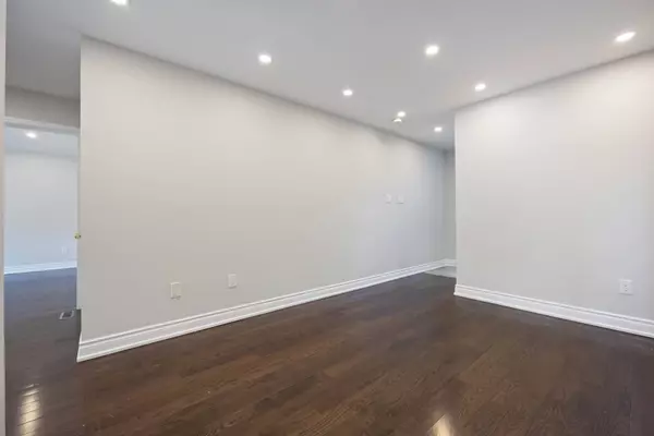 26 Salamander ST, Toronto E11, ON M1X 1Y9