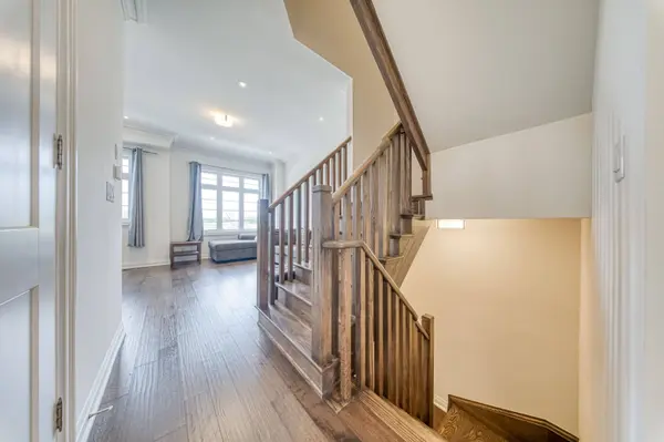 4259 Major Mackenzie DR E, Markham, ON L6C 3L5