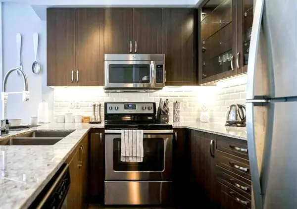15 Eldora AVE #39, Toronto C07, ON M2M 1A4