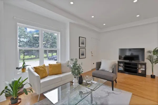 11 Maple Park WAY, Markham, ON L6G 1C5