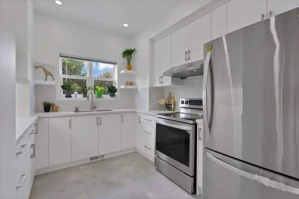 11 Maple Park WAY, Markham, ON L6G 1C5