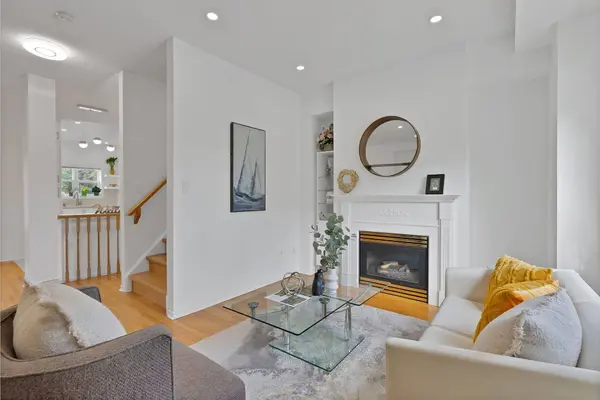 11 Maple Park WAY, Markham, ON L6G 1C5