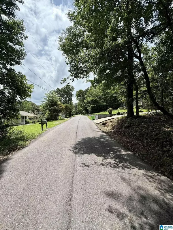 8215 BAKER AVENUE #4&5, Leeds, AL 35094