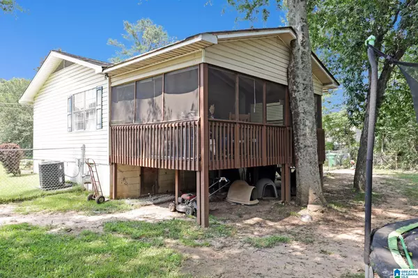 528 KAREY DRIVE, Center Point, AL 35215