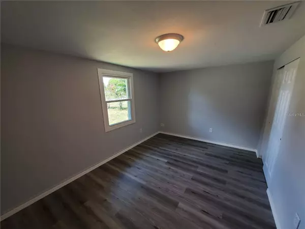 2170 SYLVESTER RD, Lakeland, FL 33801