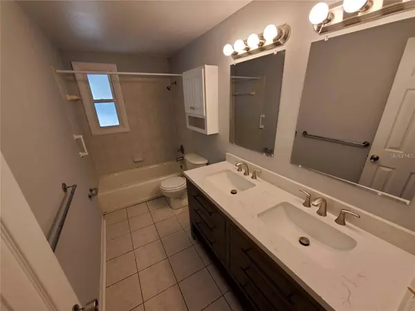 2170 SYLVESTER RD, Lakeland, FL 33801