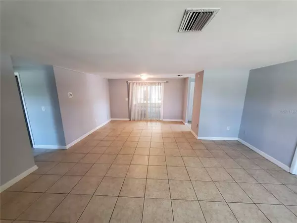 2170 SYLVESTER RD, Lakeland, FL 33801