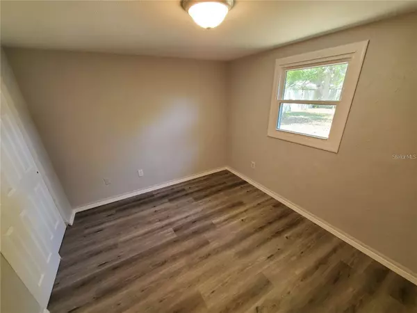 2170 SYLVESTER RD, Lakeland, FL 33801