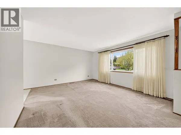 157 Pine Avenue, Sparwood, BC V0B2G0