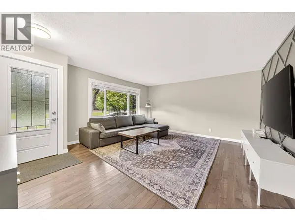 308 ALPINE Place, Sparwood, BC V0B2G0