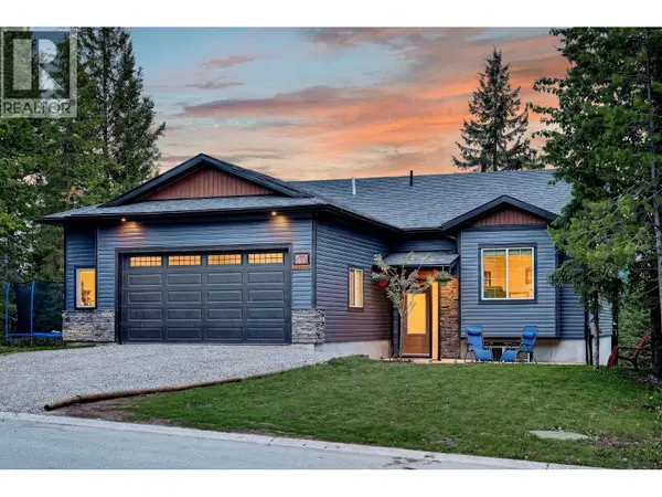 36 Driftwood Place, Elkford, BC V0B1H0