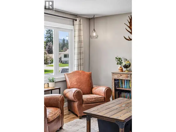 471 Engelmann Spruce Drive, Sparwood, BC V0B2G0