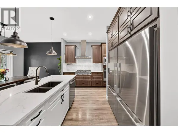 1385 CYPRESS Drive, Sparwood, BC V0B2G2