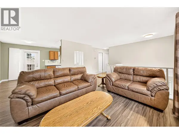 349 Pacific Yew Crescent, Sparwood, BC V0B2G0