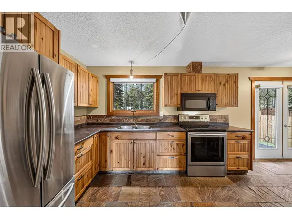 405 Maple Street, Sparwood, BC V0B2G0