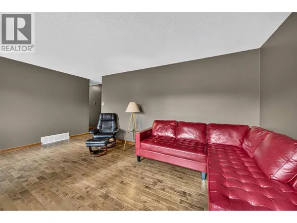 405 Maple Street, Sparwood, BC V0B2G0