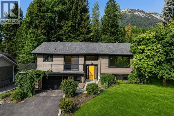 17 PARKLAND Drive