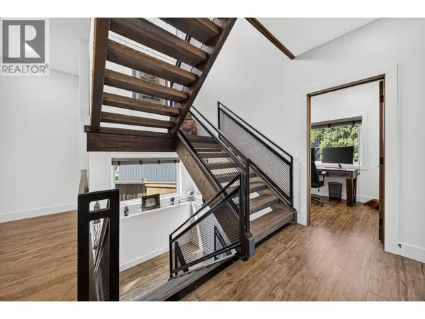 1305 Briarwood Place, Sparwood, BC V0B2G2
