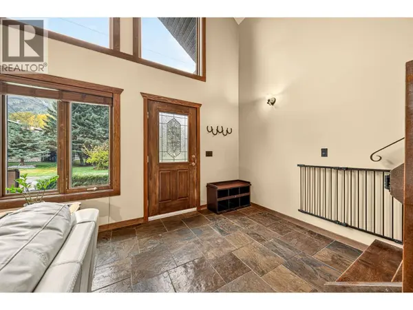 1322 11th Avenue, Fernie, BC V0B1M0